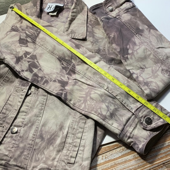 Tie-Dye Camouflage Jean Jacket - Women Size M - Picture 7 of 8